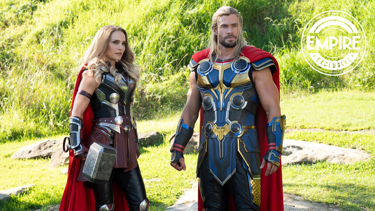 FilmUpdates's tweet photo. Natalie Portman and Chris Hemsworth in ‘Thor: Love and Thunder.’ https://t.co/W37d0o1hcR