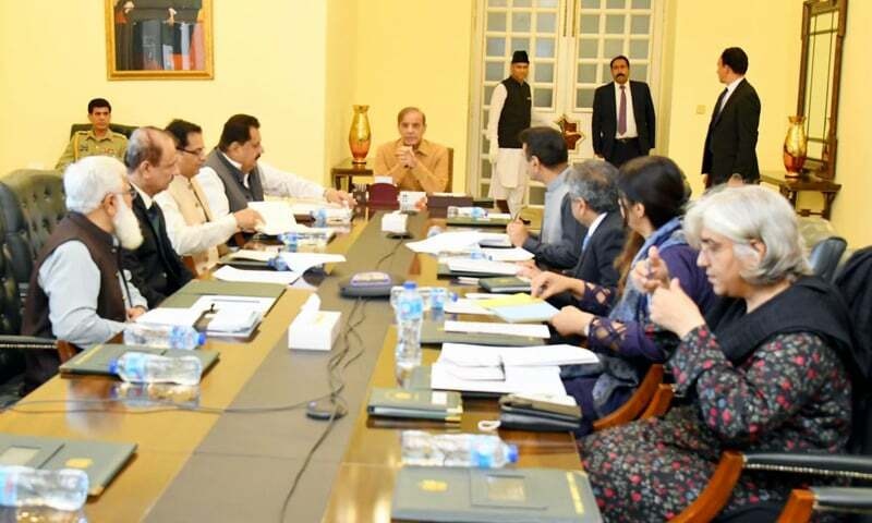 Roznama_Isb's tweet photo. اسلام آباد: وزیراعظم شہباز شریف کو اجلاس کے دوران بتایا گیا کہ حکومت کو گندم کے ایک اور بحران کے لیے تیار رہنا چاہیے کیونکہ رواں سال گندم کی پیداوار ہدف سے 30 لاکھ ٹن کم رہنے کا خدشہ ہے
#wheat #shahbazsharif https://t.co/nYgwoMXiHZ