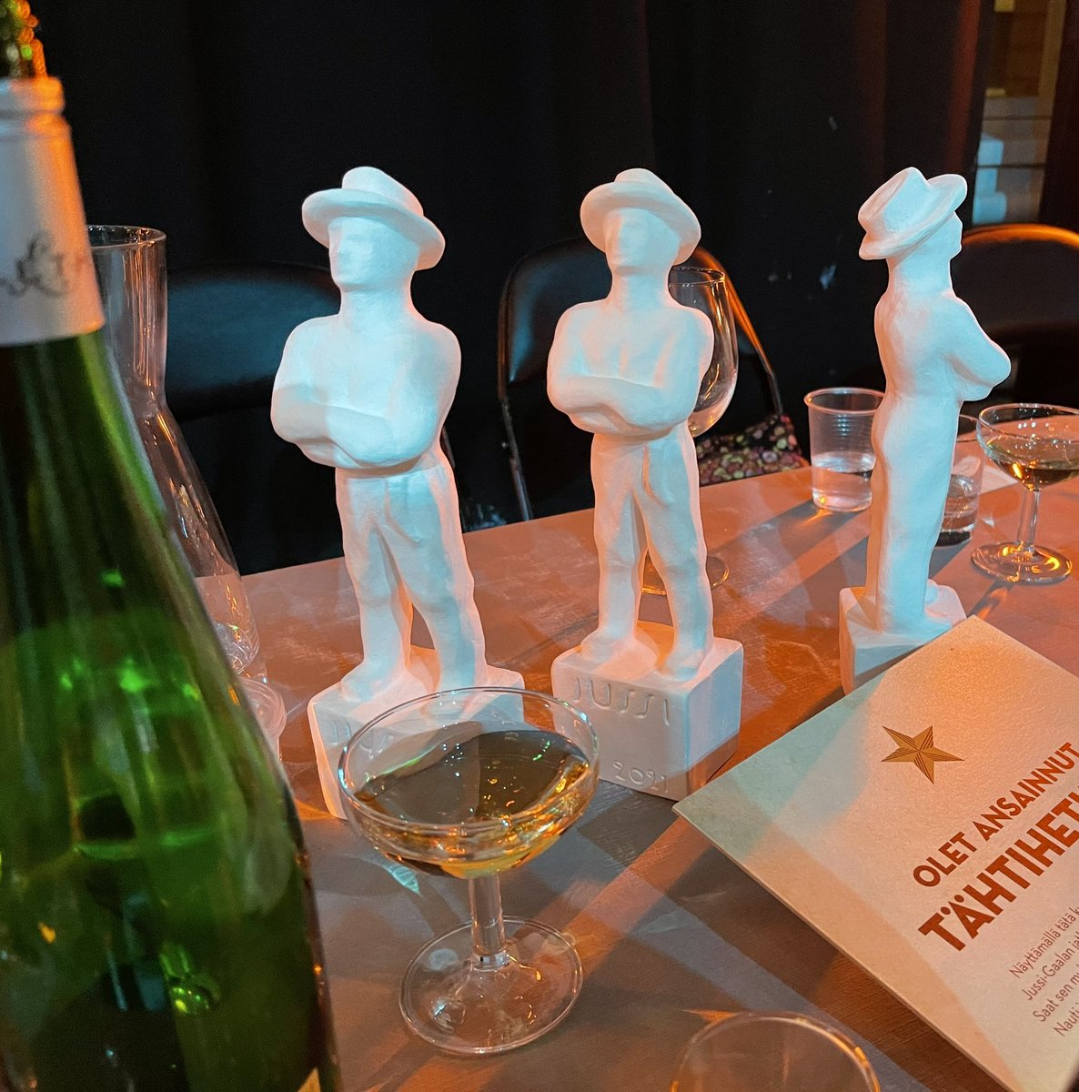 ToplineMedia's tweet photo. Olipa taasen upea @Jussi_gaala - onnea voittajille ja kiitos Fimiaura ja @Maikkari hienoista bileistä! AV-ala on kovassa nosteessa, @APFIry, @TEM_uutiset ja @BusinessFinland menossa mukana

#jussigaala #elokuva #film https://t.co/ejgaCFCuQX
