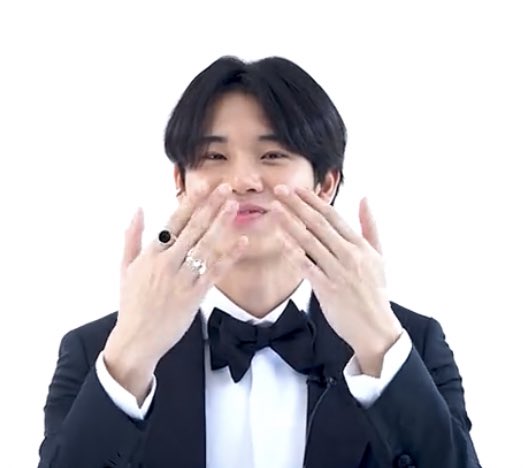 Porpxr_rsmw's tweet photo. มุมุจุ๊บมัมหมีหรอคับลูก หื้มมม🥺
#yinyin_anw @yinyin_anw https://t.co/QWUvOYJIkW