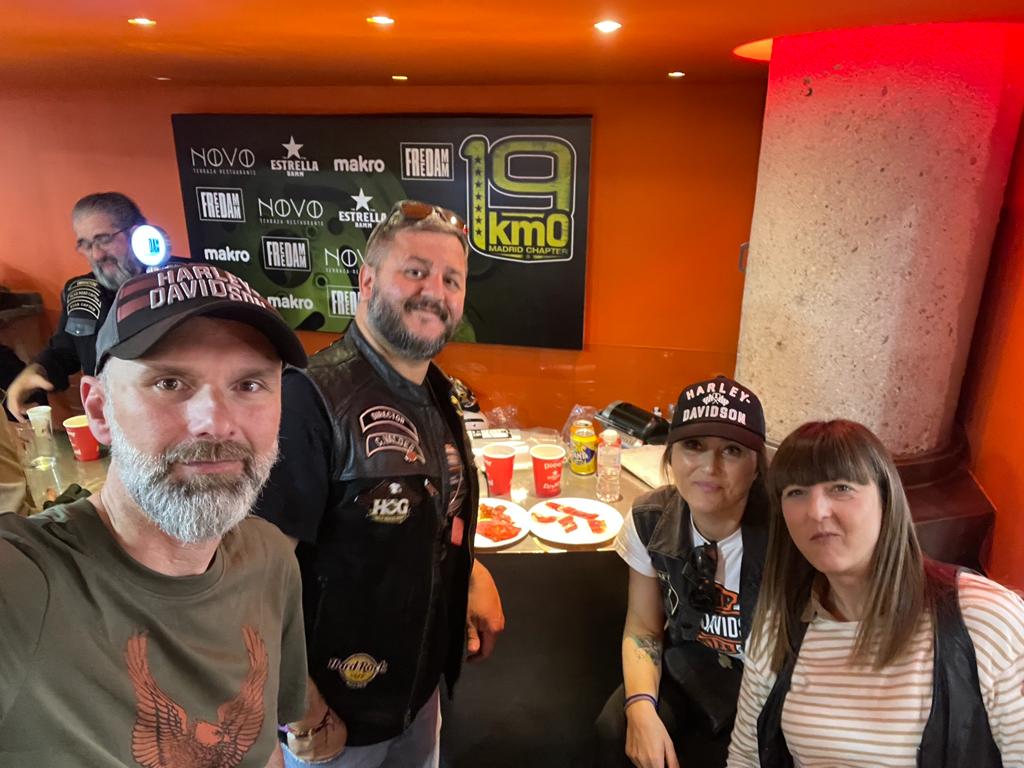 GranadaChapter's tweet photo. La cúpula directiva del @GranadaChapter en @MakinostraHD #km0 https://t.co/OUENxvO7Jj