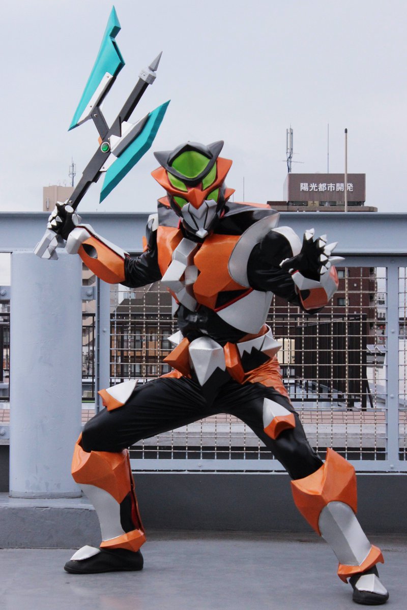 exittattsu's tweet photo. 三段変形！！イクスブレイカー・トマホークモード/ソードモード/ガンモード　まさに鬼に金棒じゃあ！！ https://t.co/gqFjJuFVUN