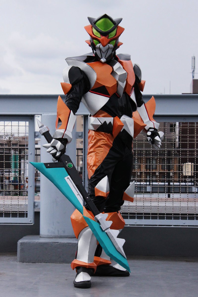 exittattsu's tweet photo. 三段変形！！イクスブレイカー・トマホークモード/ソードモード/ガンモード　まさに鬼に金棒じゃあ！！ https://t.co/gqFjJuFVUN