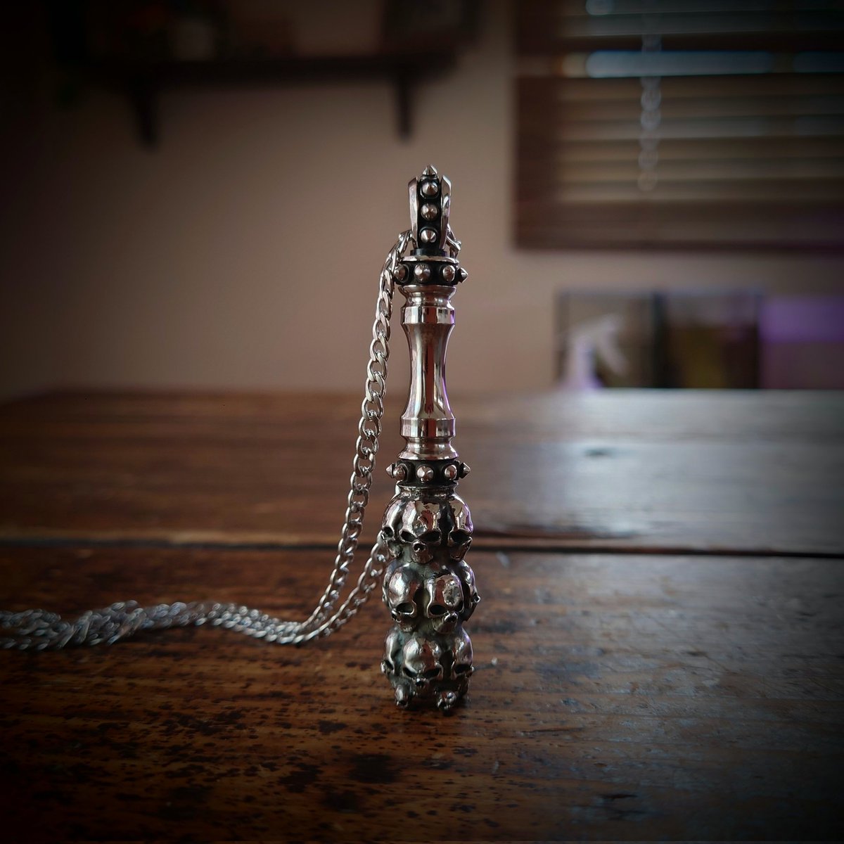 MOBFACTORY27's tweet photo. ★プレゼント企画★

【プレゼント内容】
スカルホルダーペンダントセットSUS製

【参加方法】
フォロー＆RT(引用ツイートも可)

【抽選方法】
RTしてくれた方、リプをくれた方の中から適当に１名様選びます

【応募期間】
5/28(土)まで。5/29(日)に当選者発表したいと思います

#mobfactory https://t.co/lJcNork8py