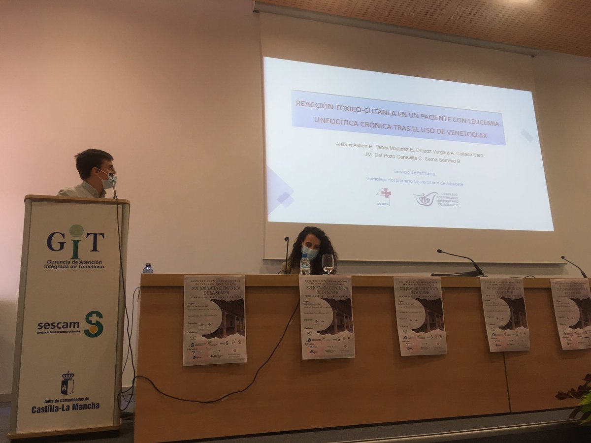 SCMFH's tweet photo. Cuarta comunicación: Hector Alabort del S.Farmacia de @CIMFARMACIACHUA : “Reacción Tóxico-Cutánea en un paciente con leucemia linfocítica crónica tras el uso de venetoclax.” #SCMFH22 https://t.co/68xqhV1rtw