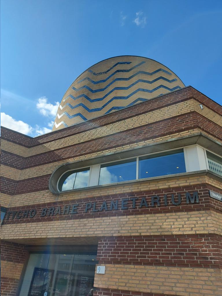 Reb_WillDavies's tweet photo. #OSOF project meeting at Denmark's @cphplanetarium. @scimadesimple, @EuseaEvents, @nuclio_pt, @psiquadro, @cardiffPHYSX & @ClimateKIC have reached their goals inspiring students all over Europe to realise Space is for All #itsnotjustastronauts #HorizonEU #wefowales @cardiffuni https://t.co/czppgi8aQo