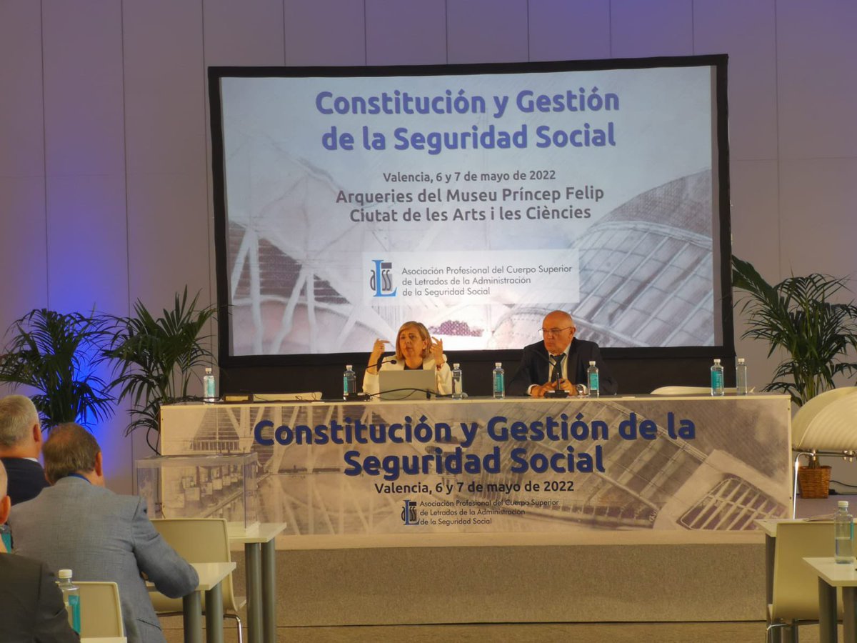 LetradosSegSoc's tweet photo. Nuestras jornadas tocan a su fin. Las clausuran la secretaria general de la Dirección del Servicio Jurídico de la Seguridad Social y nuestro presidente. https://t.co/fyMybHPB4A