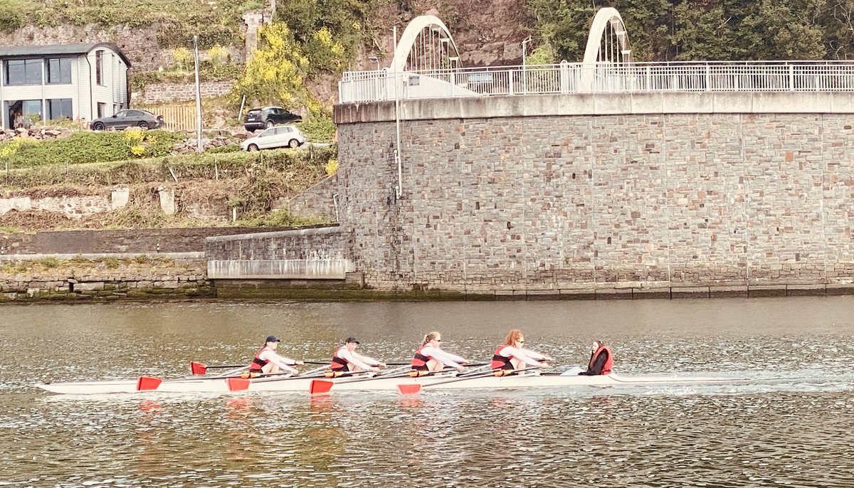 ⁦<a href="/LeeRowingClub/">Lee Rowing Club</a>⁩ U14 quad pushes over the line in first