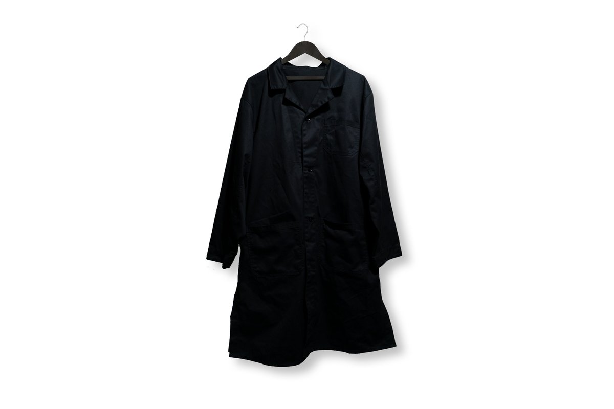 IPAT_JPN's tweet photo. 【BLACK COAT】
微光沢のツイル生地を採用を使用したコートのバックには、ブランドのメインロゴを中心に追求し続けたメッセージを各デザインに配置。
スタイルや性別に囚われないアイテム。
https://t.co/sS9HTddlnj https://t.co/IdKYHbhRrs