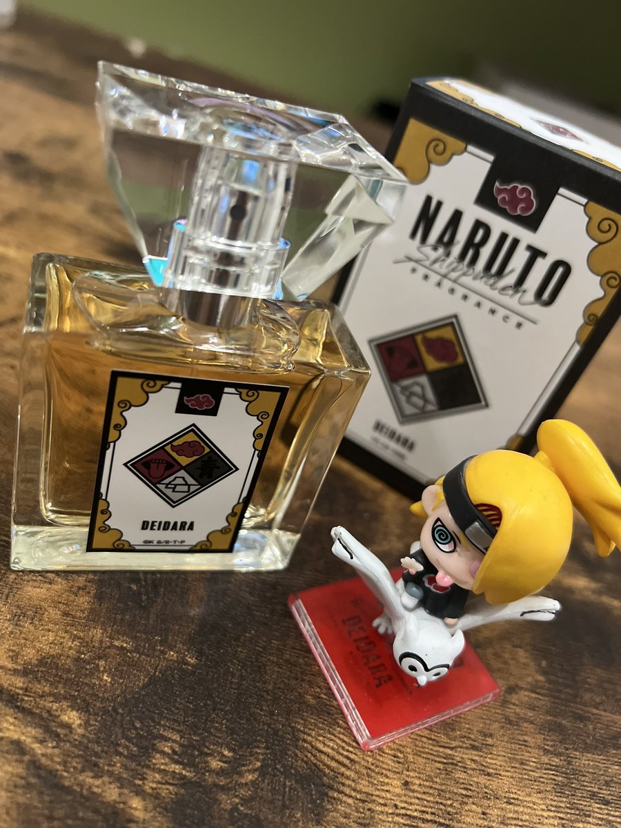 Puchin_day's tweet photo. 届いた...！
爽やかスパイシー🥺💕好き🤤
明日から1日中デイダラの匂いに包まれて過ごす、へへ https://t.co/h9daB8O3ZT