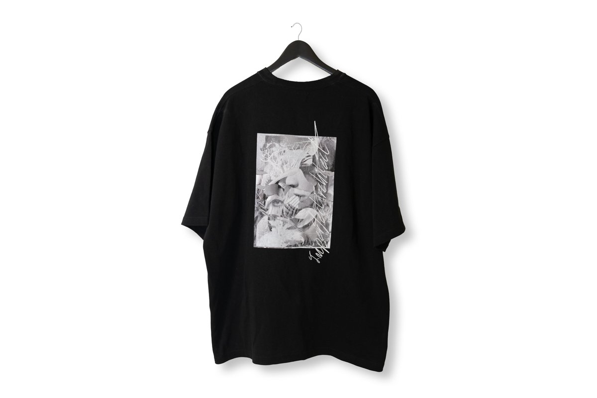 IPAT_JPN's tweet photo. 【INCOMPLETE C-TEE/S.S】
コラージュデザインで施したデザイン性の中には、単体での不完全性と集合体になる事での不完全の脱却を悲願するメッセージ込めたアイテム。
https://t.co/RaUlMmdgfk https://t.co/Jrq7YYti2k