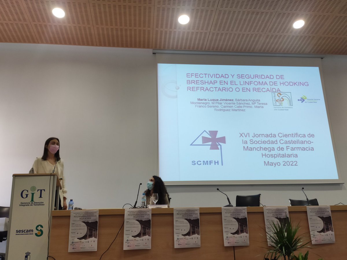 MayteSereno's tweet photo. Residentes de @Farmacia_HGUCR que son muy 🔝
Sois un orgullo para nosotros 💜👏🏼
Comunicaciones orales XVI Jornada Científica de la @SCMFH #SCMFH22 https://t.co/3umBexyQns