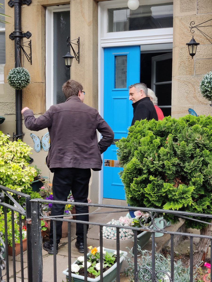 Only one day after the elections and our Scottish Lib Dem teams are already hard at work.

This morning <a href="/agcolehamilton/">Alex Cole-Hamilton MSP🔶🇺🇦</a> joined the newly elected Cllr <a href="/JackRMCaldwell/">Cllr Jack Caldwell 🇺🇦</a> and activists in Leith Walk to get talking to local people about their priorities for the next 5 years!