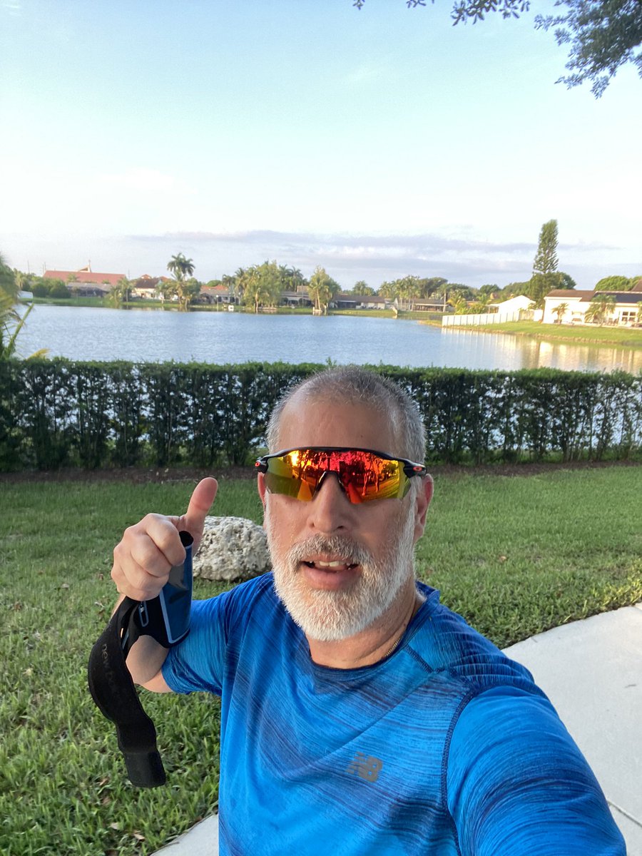 lguillorme's tweet photo. A short run to start the day!! Only positive vibes for our guys!! #LGM #only2miles #BeReady https://t.co/rckkxTKliG