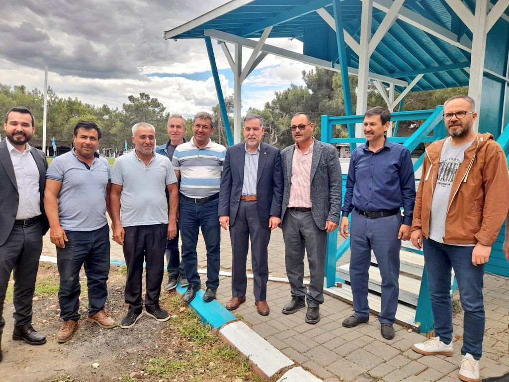 yuregirbld's tweet photo. #SöğüttenSarıçama Gönül Köprüsü

Milletvekilimiz Sayın @ahmetzenbilci yarınki program öncesi Sarıçam Yörük Ormanı şölen alanında incelemelerde bulundu. https://t.co/sI8XsBvLzS