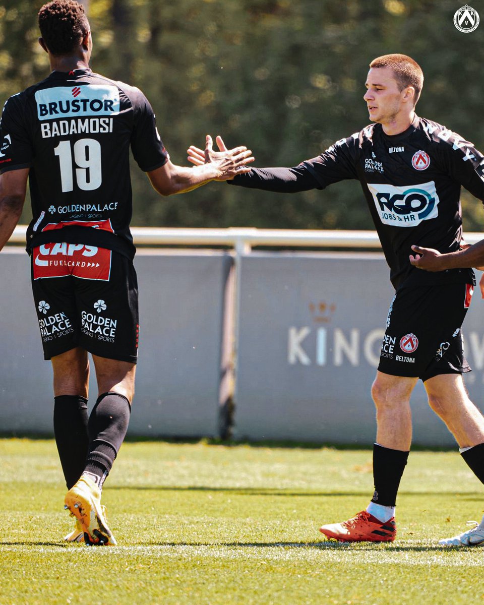 Eerste goal voor KVK. ⚽️

𝘼𝙡𝙚𝙭𝙖𝙣𝙙𝙧𝙚 𝘿𝙚 𝘽𝙧𝙪𝙮𝙣

#OHLKVK #WeDoenVoort 🔴⚪️