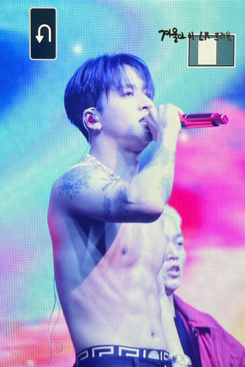 Invierno_LR's tweet photo. 210507 REVOIR CONCERT 프리뷰

덕분에 너무 좋은 시간이였어
난 라비 덕분에 영원을 믿어💗

#RAVI #라비 #GROOVL1N #그루블린 

@RAVI_GTCK https://t.co/zkqFfkIlRN