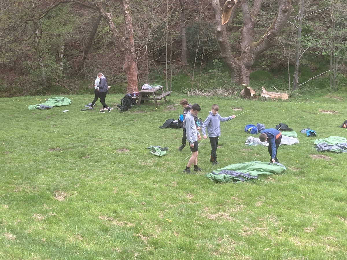 RishworthSci's tweet photo. First bronze tents going up #bronzeDofE #notreallyraining https://t.co/RJGk7c06cE