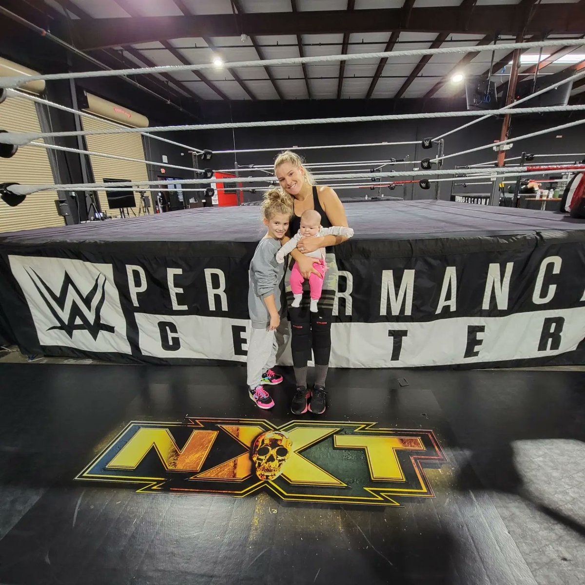 LimitlessMacey's tweet photo. Don't let this world make U feel like U can't do it. Chase UR dreams, show UR kids what's possible, &amp; know what U R capable of. TY @WWE for this opportunity. To not only raise my babies but kick @$$ while I do so. This journey has been incredible. It's only just beginning.👊💪❤️ https://t.co/FKYJFyLF34