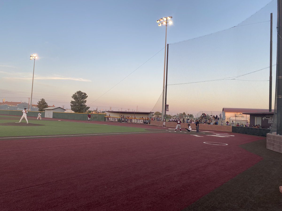 Home opening weekend for Baseball ⚾️ and Softball 🥎 🐺🐾! Go Lobos! <a href="/SCalzada08/">Dr. Sandra Calzada</a>