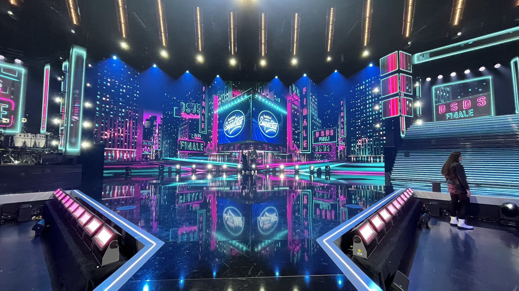 RTL on Twitter "Der Countdown läuft Unsere Bühne ist vorbereitet für