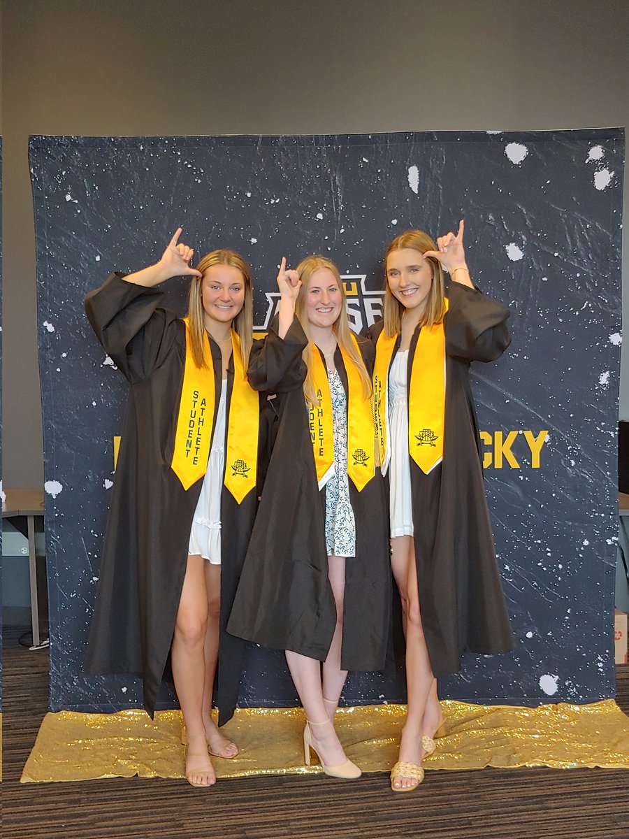 NKUNorseSASS's tweet photo. A little photoshoot before commencement! Congrats! 🎓 @AlexDoss11 @_annabrinkmann @mwucherer_  @nhardig @NKUNorseVB @NKUNorseMGolf #NKUGrad22 #NorseUp https://t.co/J7rKg4x1QD