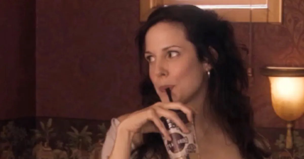 mazzyyyyyyy's tweet photo. She invented iced coffee https://t.co/rtWfxXG492