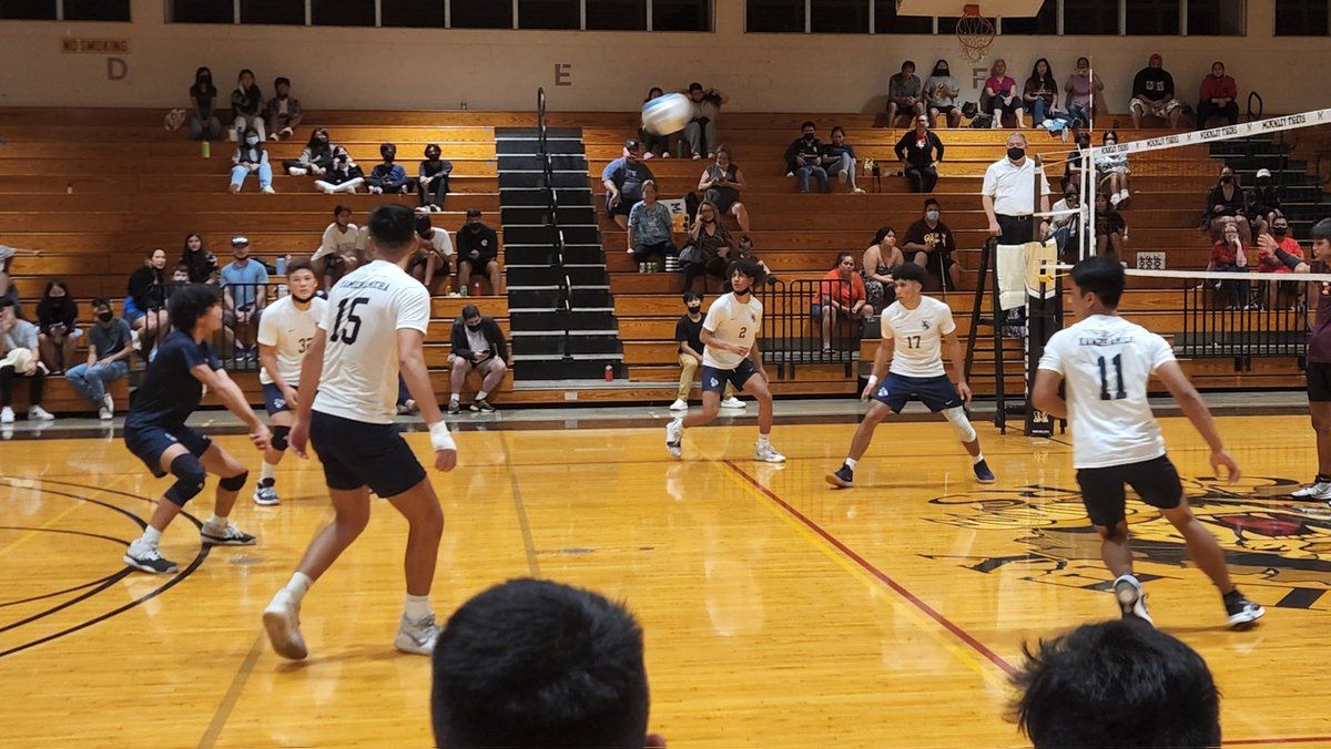 ZenyATC's tweet photo. @KSHAthletics prevail over #CastleHS in the #HHSAA tournament. Today's consolation match is versus @ksmauiwarrior #imuakamehameha @KSHawaii https://t.co/ia2vuVpK5o