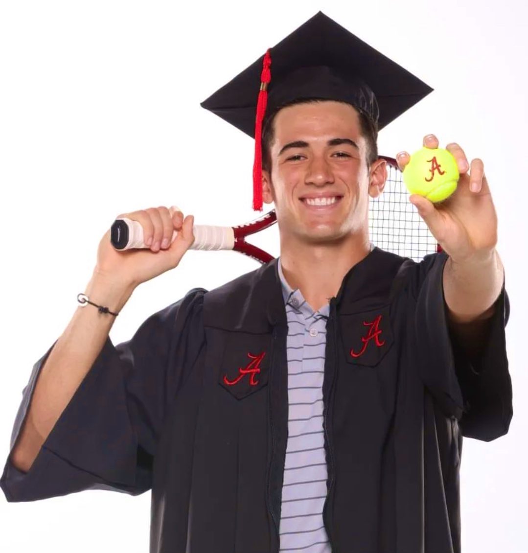 UACoachHusack's tweet photo. Con-grad-ulations PK & Juanito @AlabamaMTN on Bama Graduation Weekend. #ProcessComplete #NextChapterAwaits #ThatsBama https://t.co/44V16BTn07