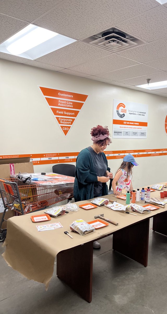 thdapril's tweet photo. Kids workshop is making a long awaited return today at Home Depot’s across the land!! 🔨🔨🧱🧱👧🧒👦#HowDoersGetMoreDone https://t.co/nkBOhIMM84