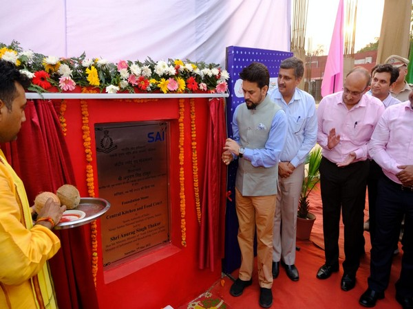 MirrorNow's tweet photo. Sports Minister @ianuragthakur flags off two new projects at SAI Patiala
#SAIPatiala #AnuragThakur https://t.co/gscW2Mfdat