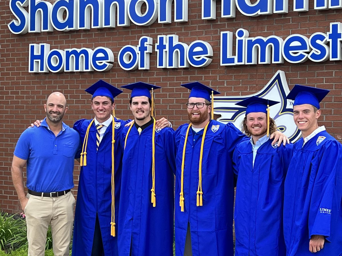 Limestone_BSB's tweet photo. Congratulations to our Seniors! #graduation2022 https://t.co/TJ2y5MV0Bs