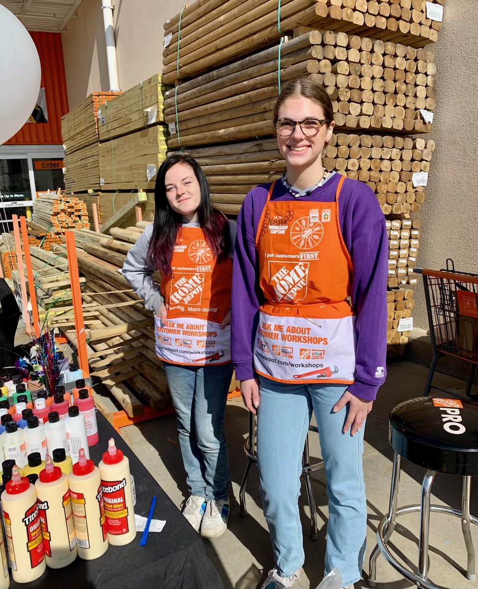 LeahAMoor's tweet photo. The Kids Workshop is up and running again! #2211proud https://t.co/DaSvDHQ27V