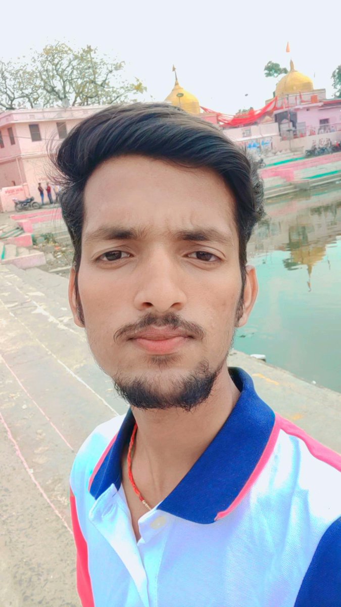 its_gunjan_'s tweet photo. जय भोलेनाथ🙏😌🌼 https://t.co/Vl3M9FUZJY