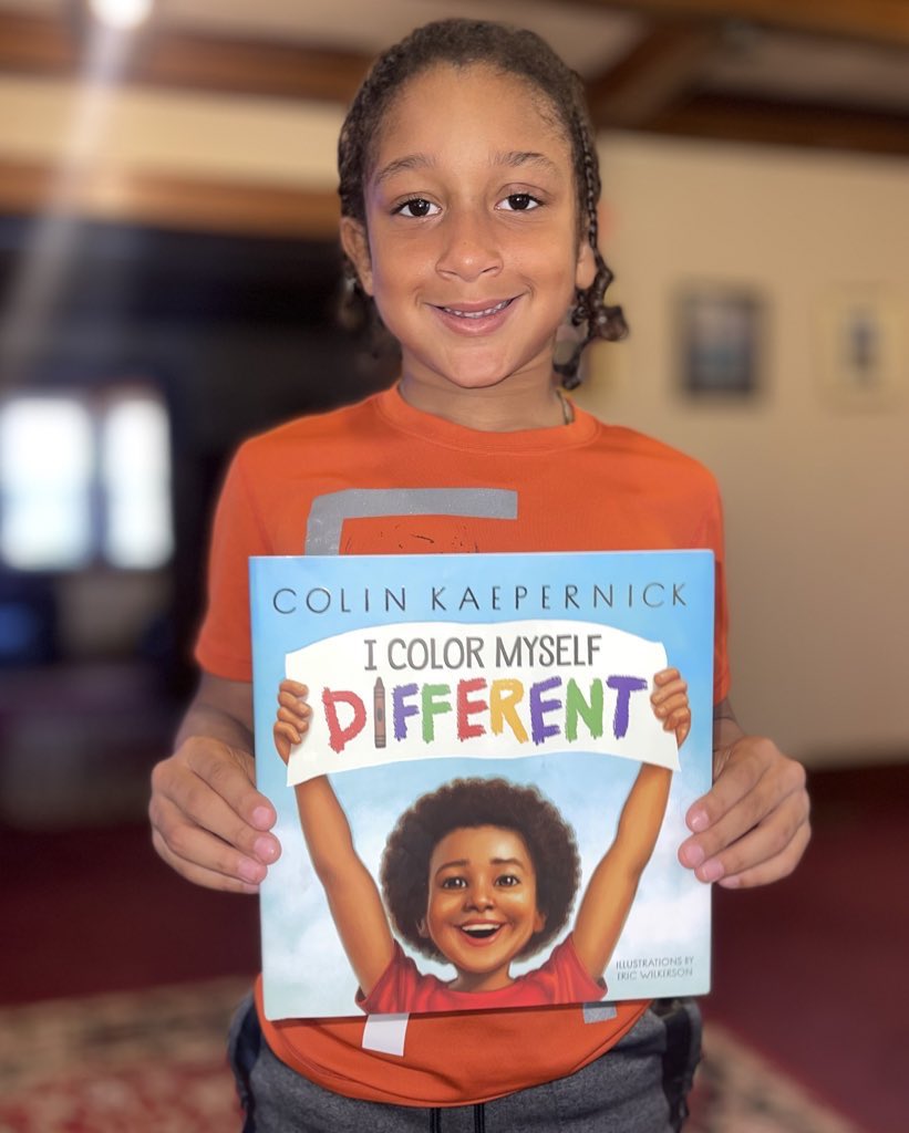 mrselmubarak's tweet photo. @MusaElMubarakQB loves his new book by @Kaepernick7 #IColorMyselfDifferent. Not only does Musa work hard to one day become an NFL QB like Kaep, he’s now started writing and plans to be an author like him too! Thanks for all you do Collin ✊🏽❤️ https://t.co/7aJSvBHO17