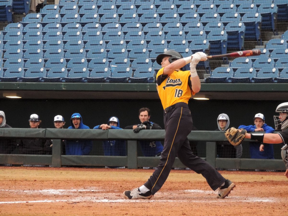 UWOBaseball's tweet photo. As we celebrate Senior Day and our 9 seniors today, we want to say Thank You and Congratulations to our super seniors Will Michalski, Eric Modaff, and Sean Cummins. https://t.co/nF5bRafxKj
