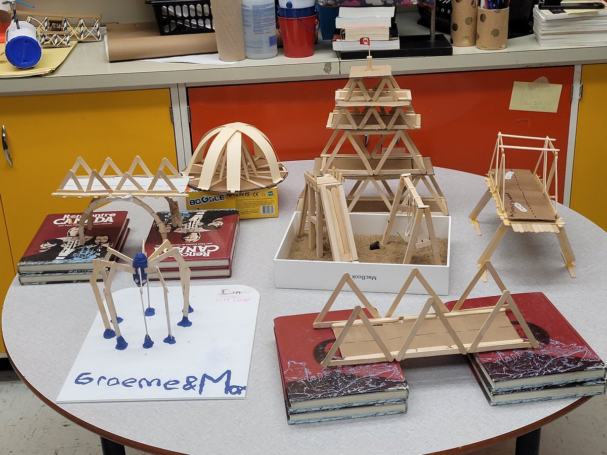 NexJenOCDSB's tweet photo. The amazing structures built by some of our junior students! Love the combination of skills needed to complete this task! @fielding_ps #Steam https://t.co/kHDlSwbPAw