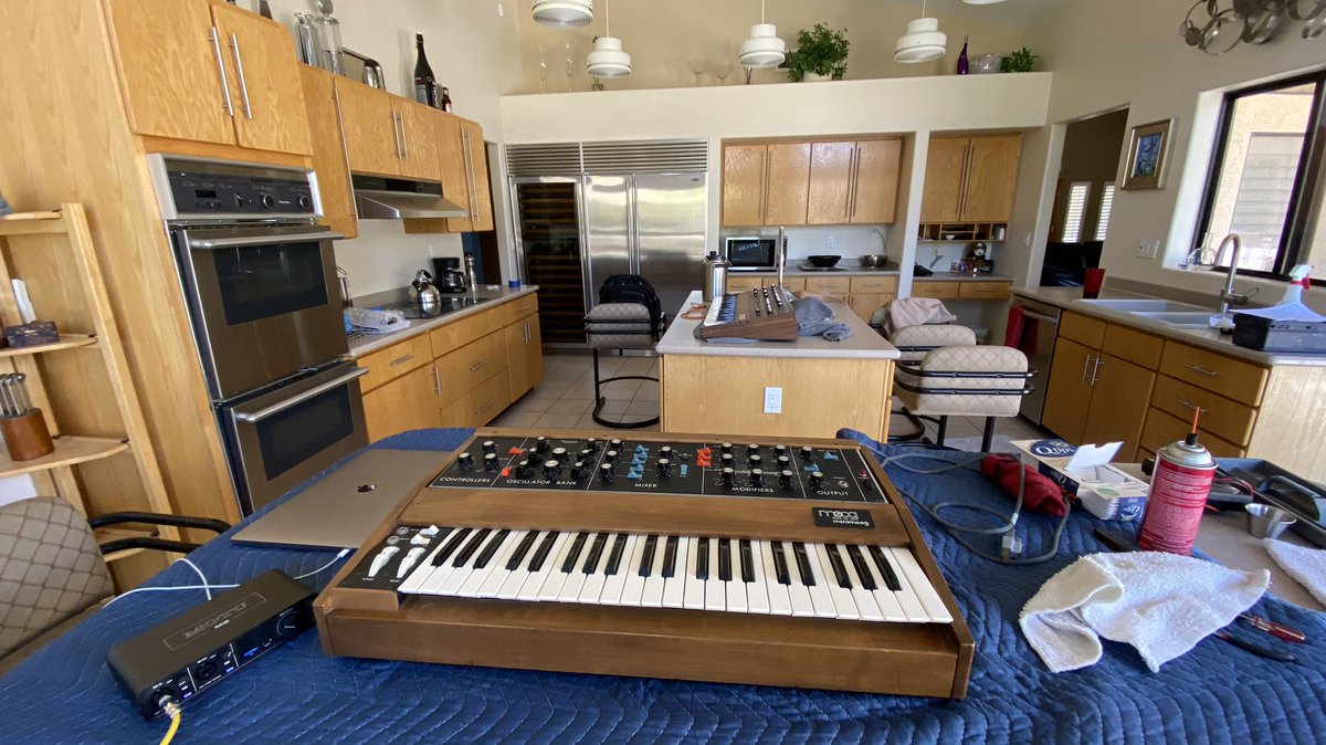 More time in the kitchen preparing some sonic ingredients. We’re cooking up some Minimoog maintenance.
#minimoog #moog #bobmoogfoundation #vintagesynth #gearporn #gearmaintenance #recordingstudio #music #edm #musicproducer #analoggear #synthesizer