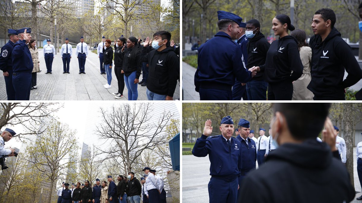 We were honored to welcome Major General Edward Thomas Jr. to the #911Memorial. After paying his respects at the pools, General Thomas presided over an enlistment ceremony for 15 civilians joining the U.S. Air Force and U.S. Space Force.