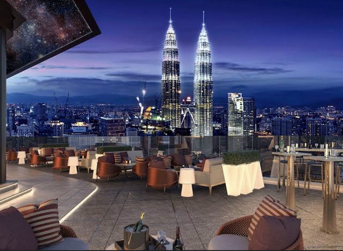 #ماليزيا من يبحث عن سويت بمسبح خاص ومطل على الابراج التوأم في #كوالالمبور 
هنا طلبك 
📍 Sanctuary Suite, Banyan Tree Kuala Lumpur 
 
#رتويت اذا اعجبك