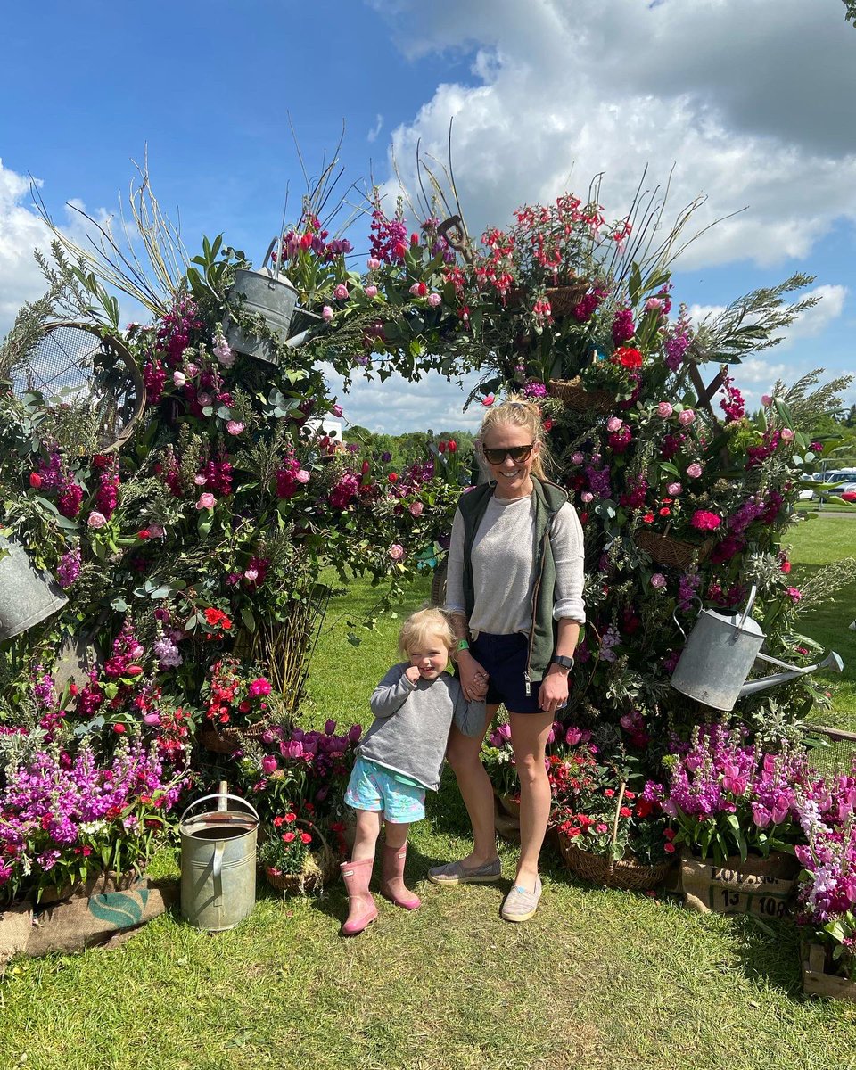 Emmarich96121's tweet photo. A lovely day at the Malvern spring festival and great to see @BredonSchool there with an awesome flower garden 👏🏼 https://t.co/IzqB5KY58W