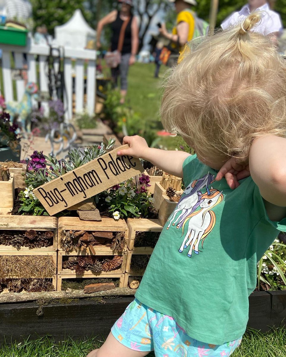 Emmarich96121's tweet photo. A lovely day at the Malvern spring festival and great to see @BredonSchool there with an awesome flower garden 👏🏼 https://t.co/IzqB5KY58W