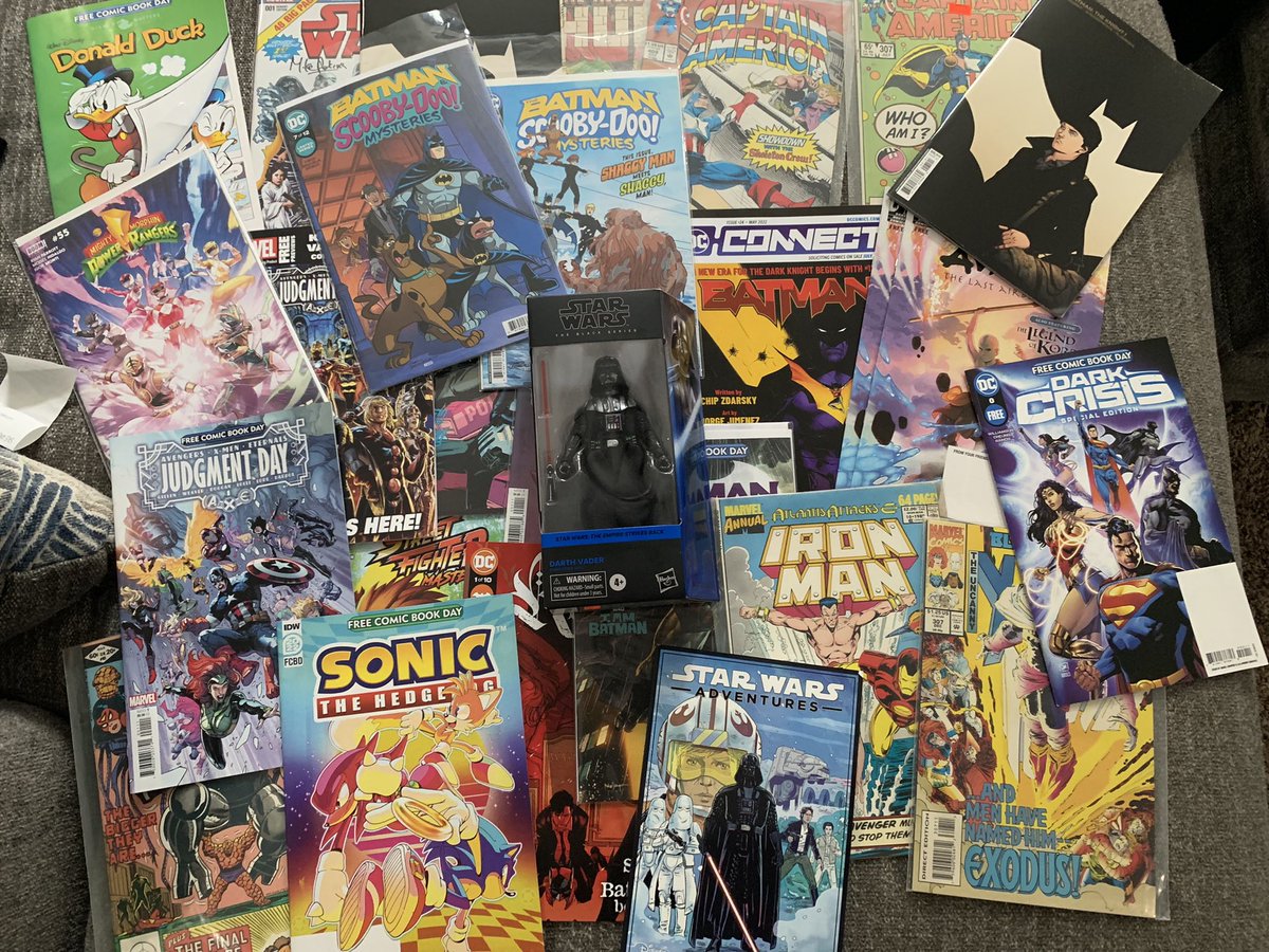 TyRaggs's tweet photo. @CosmicForceShow #NerdDad #FreeComicBookDay https://t.co/gY0Q798zgg