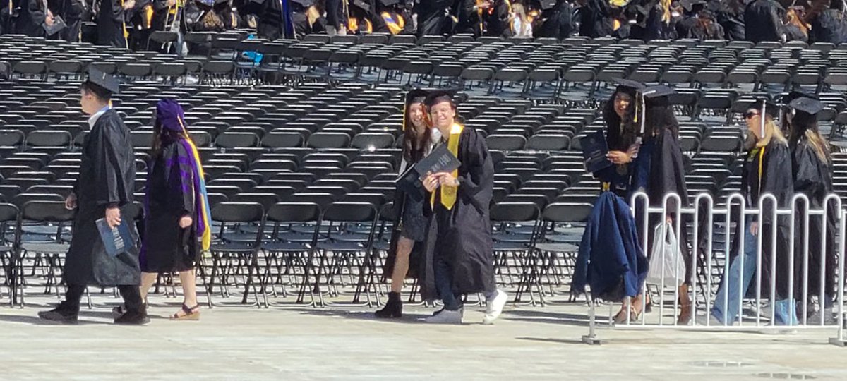 nancyscharb's tweet photo. GO BLUE #MgoGrad https://t.co/wIMmvk2Aau