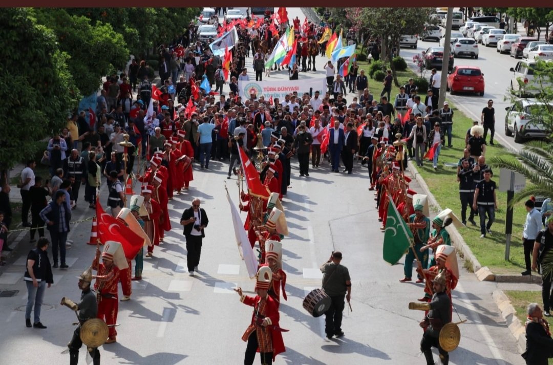 madostbil's tweet photo. Sayın Bakanımız @omerrcelik in Katılımlaryla  18. Uluslararası Yörük Türkmen Şöleni 'Kardeşlik Göçü  Yürüyüşü'ne Katıldık.
#SöğüttenSarıçama https://t.co/gM3ClTldwu