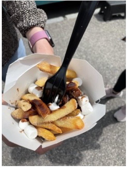 JWMartinSchool's tweet photo. Thank you to the Martin School Association for closing out Teacher Appreciation Week with the Frisky Fries food truck! It was delicious!
#MartInThisTogether #LoveNorthSchools https://t.co/mXcQS7ltJy