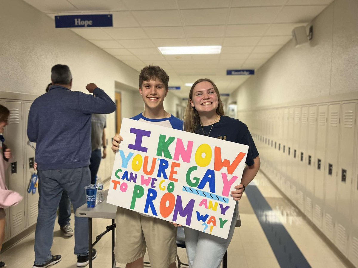 2022BCHSprom's tweet photo. Deirdre Hostettler and Owen Munroe are going to have a FABULOUS time at prom!!🤩🥳🌟 https://t.co/xzccmsn17v