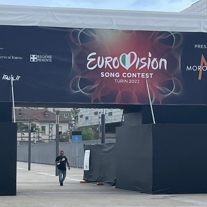 MikaItalianFans's tweet photo. Torino ci siamo!!! #Mikaitalianfans #Mikafan @Eurovision #ESC2022 @mikasounds ❤️ #YoYo #MikaNewSong #CantWait ✌️💕 https://t.co/igPRJK3uAh