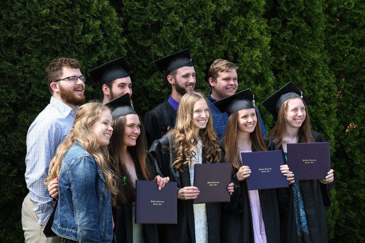 BlufftonUPres's tweet photo. Congratulations to the graduating class of 2022! They have a special place in my heart because we were all freshmen together and started at Bluffton in Fall 2018. https://t.co/iMI76CUTC8