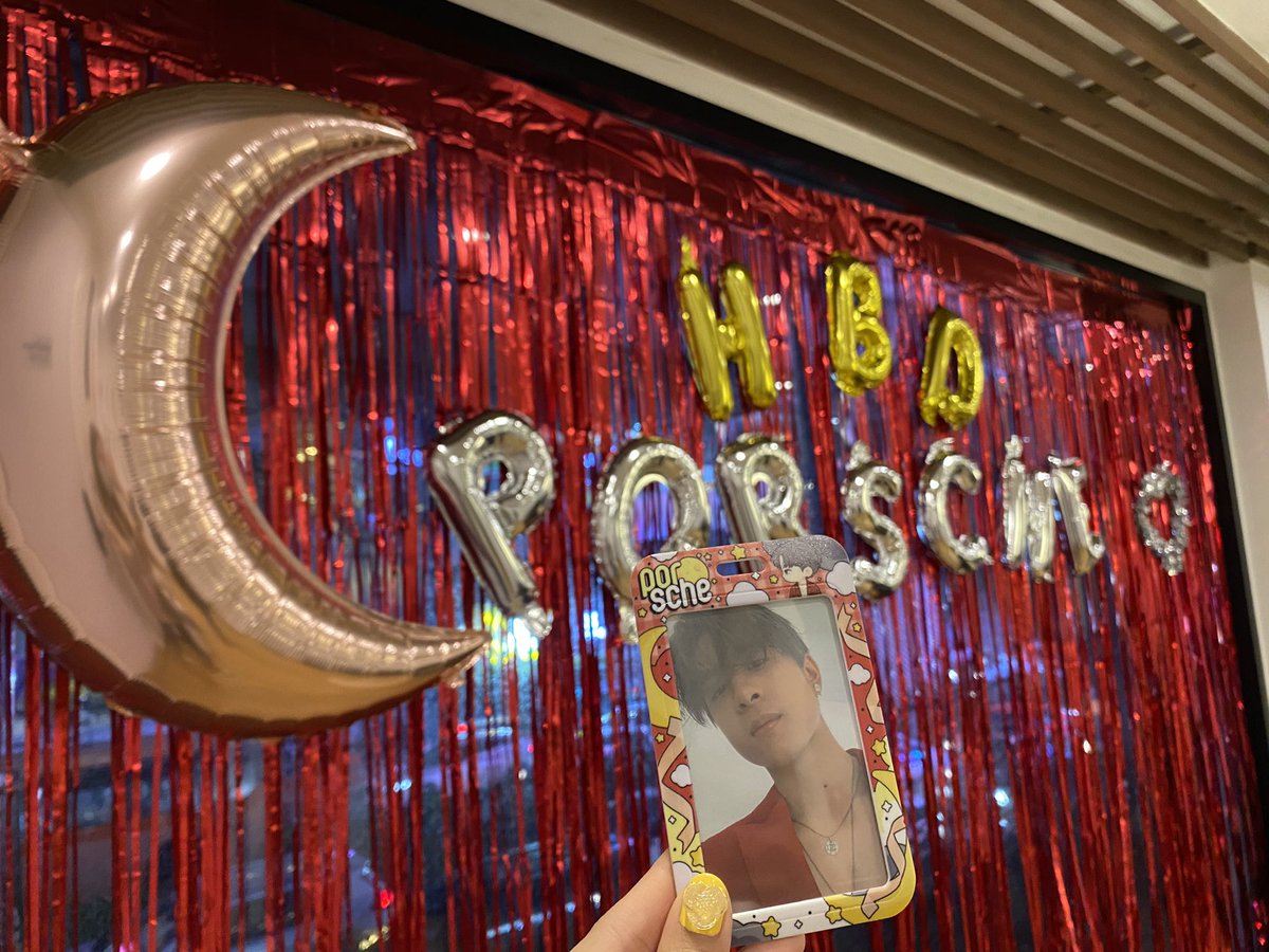 Cheilycs's tweet photo. 🖤˖* HAPPY BIRTHDAY
TO OUR PRECIOUS ☽。*🎮
#XXSIVK => XXIV | 24
เป็นปีที่ 24 ที่มีแต่ความรักและความสุขอยู่รอบตัวแบบนี้ไปเรื่อยๆนะคะคูมปอร์เช่คนเก่ง🥴✨
#XXSIVK
#PorscheBDAY24th
#OurBelovedPorsche
#PorscheBDAYGallery
#Maytheporschebewithyou https://t.co/dLPR4DisVN